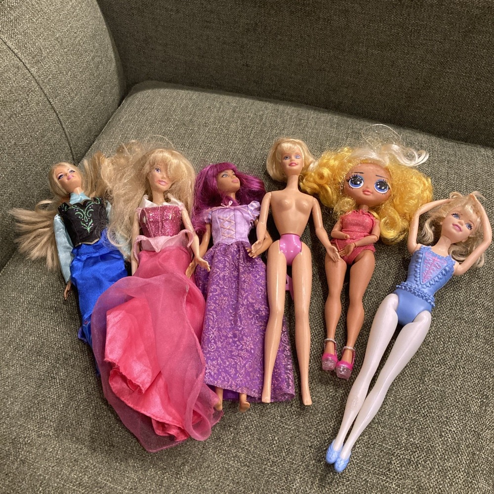 Lot Of 6 Dolls‎ - Barbie, LOL OMG